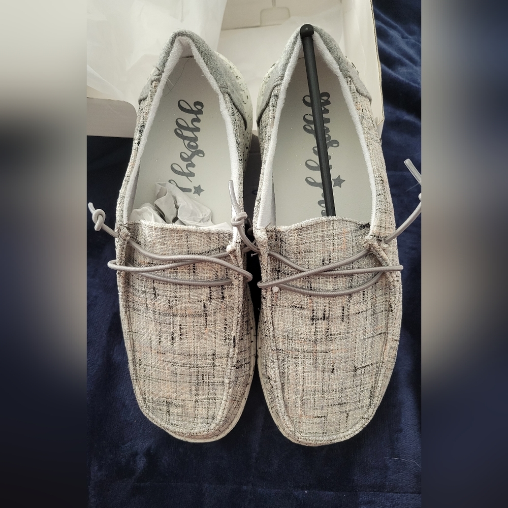Stylish Women's Loafers in Gray
